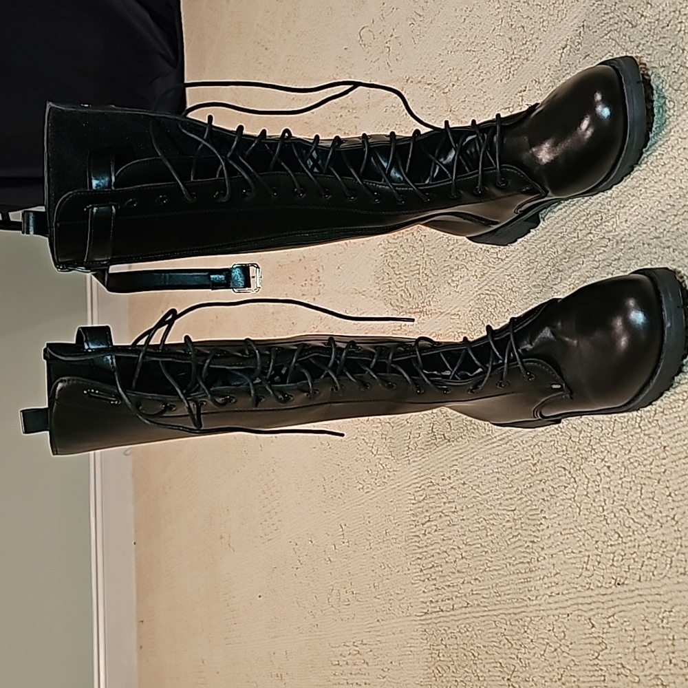 Boots - Picture 3 of 5